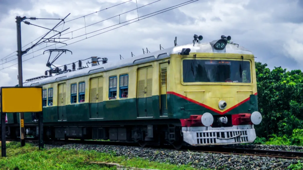 पूर्व रेल्वे 2024 भरती साठी 3115 अप्रेंटिस पदांची बंपर भरती :: Eastern Railway Bharti 2024 3 Eastern Railway Bharti 2024